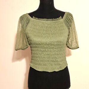 A32 NWOT Torrid Dot Mesh Square Neck Smocked Crop Top Size 0 Olive Sheer Sleeve